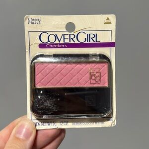 NWT Cover Girl cheekers cool Classic Pink